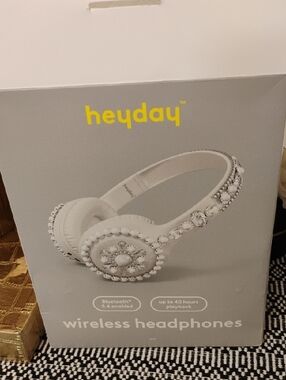 heyday White Jeweled Over-Ear Wireless Headphones